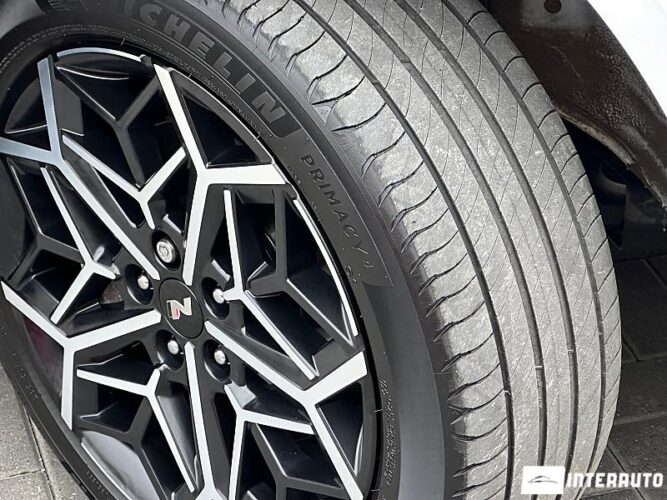 Hyundai Tucson 61 interauto-car