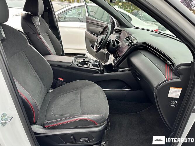 Hyundai Tucson 42 interauto-car