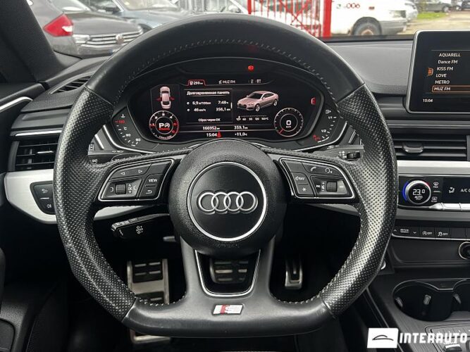 Audi A5 40 interauto-car