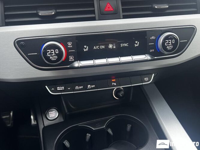 Audi A5 44 interauto-car