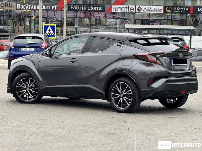 Toyota C-HR 34 interauto-car