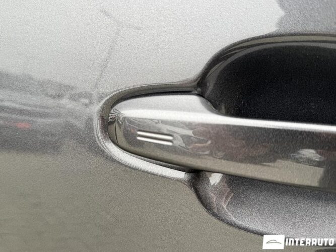 Toyota C-HR 46 interauto-car