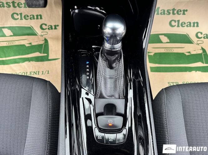 Toyota C-HR 41 interauto-car