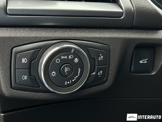 Ford Mondeo 48 interauto-car