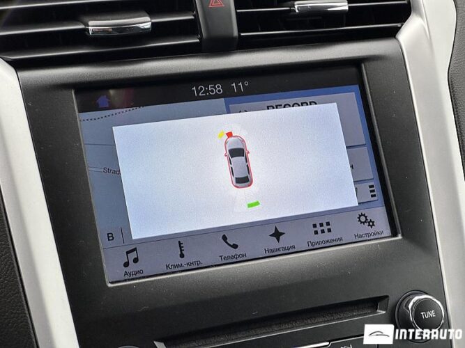 Ford Mondeo 41 interauto-car