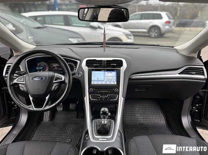 Ford Mondeo 37 interauto-car
