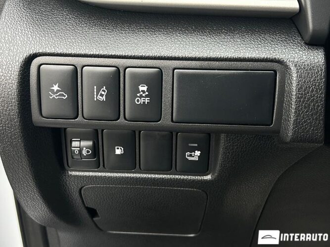 Mitsubishi Eclipse Cross 37 interauto-car