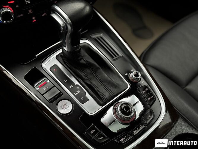 Audi Q5 46 interauto-car