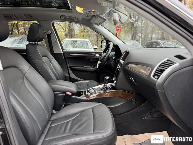 Audi Q5 50 interauto-car