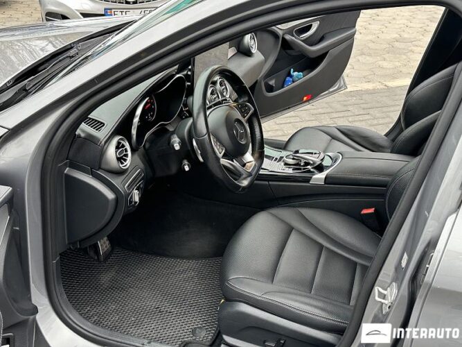 Mercedes C 180 31 interauto-car