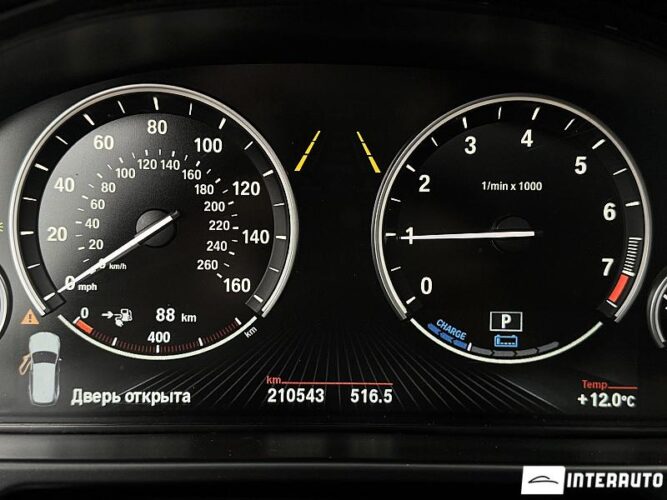 BMW X5 4.0e 43 interauto-car