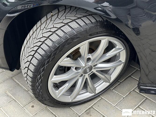 Audi A3 E-tron 46 interauto-car