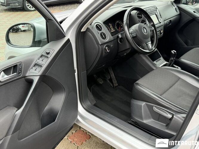 Volkswagen Tiguan 34 interauto-car