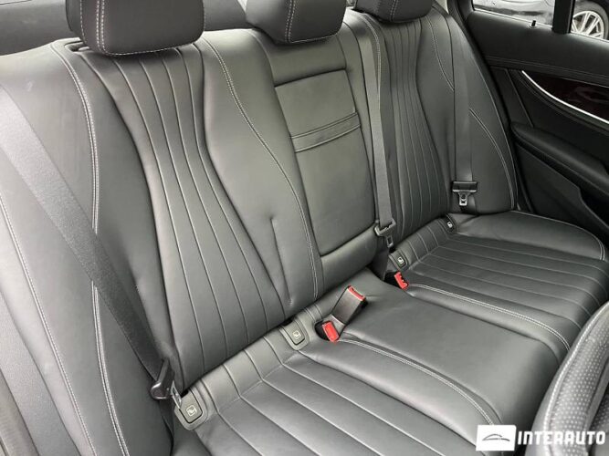 Mercedes E 300e 48 interauto-car