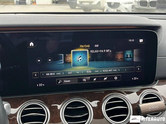 Mercedes E 300e 39 interauto-car