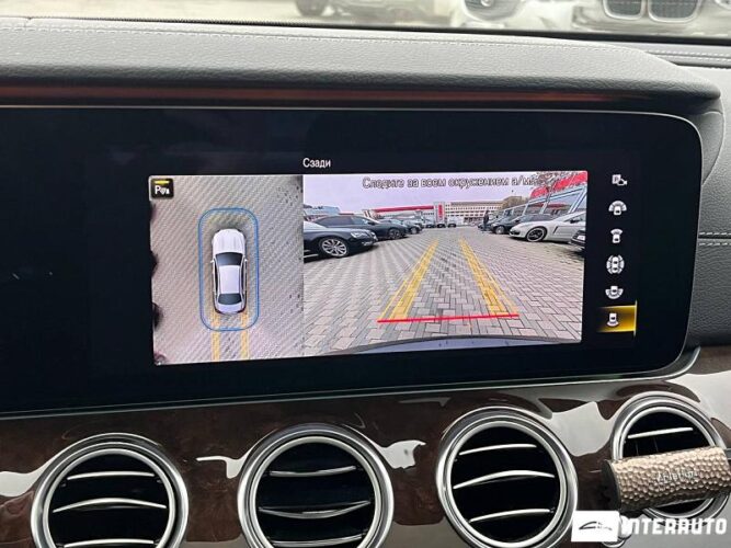 Mercedes E 300e 41 interauto-car