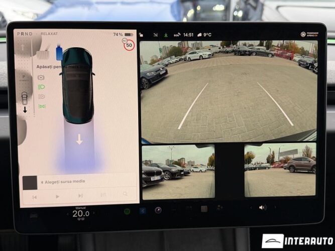 Tesla Model 3 38 interauto-car