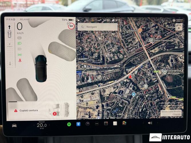 Tesla Model 3 41 interauto-car