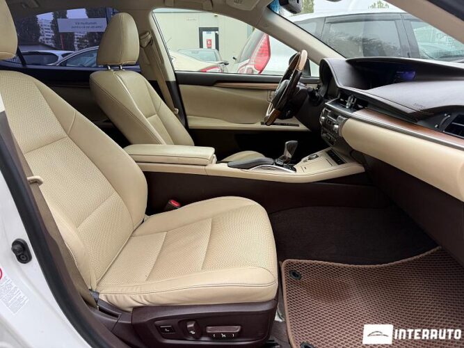 Lexus ES 300h 46 interauto-car