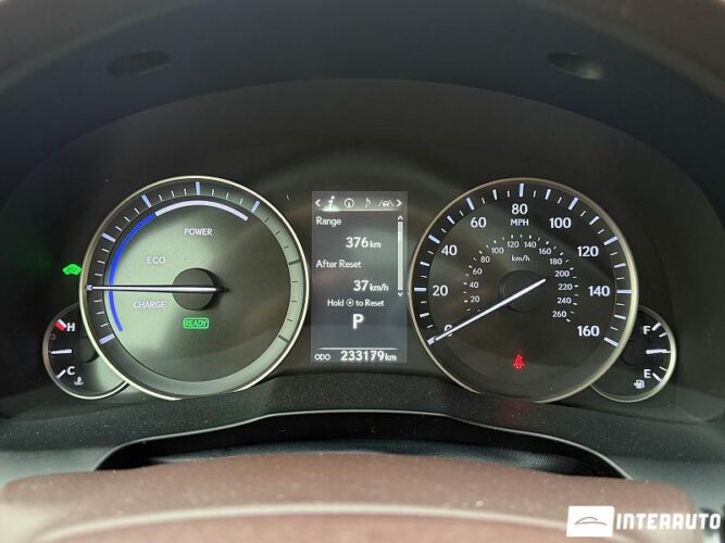 Lexus ES 300h 42 interauto-car
