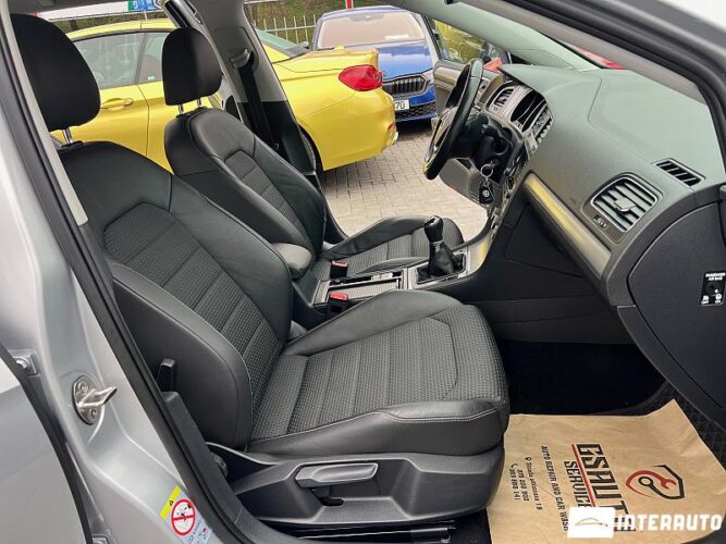 Volkswagen Golf 33 interauto-car