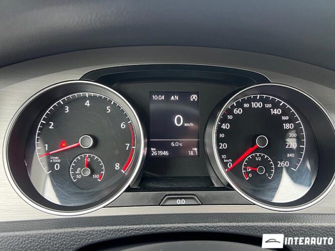 Volkswagen Golf 38 interauto-car