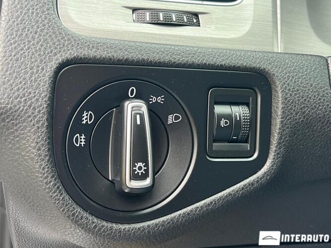 Volkswagen Golf 41 interauto-car