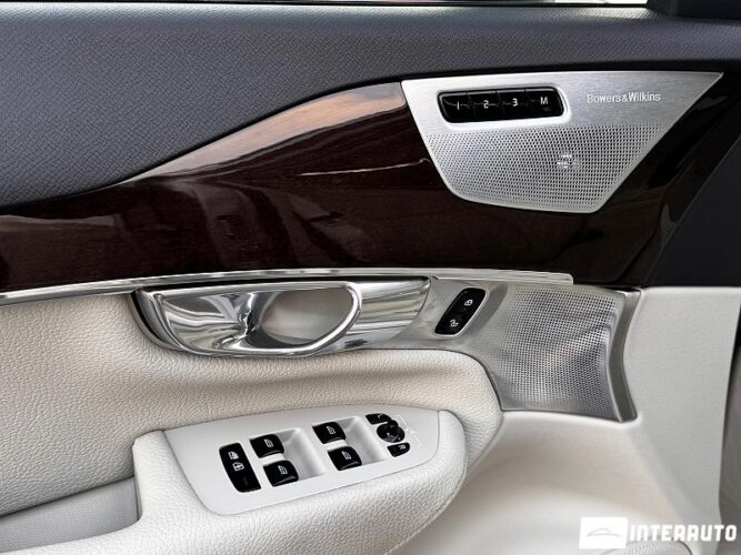 Volvo XC 90 45 interauto-car