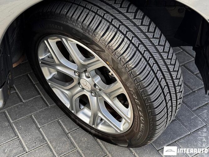 Mitsubishi Outlander 54 interauto-car