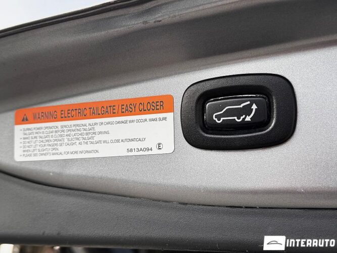 Mitsubishi Outlander 52 interauto-car