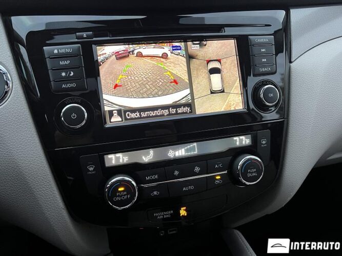 Nissan Rogue 43 interauto-car