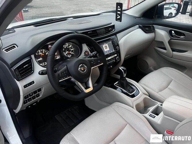 Nissan Rogue 35 interauto-car