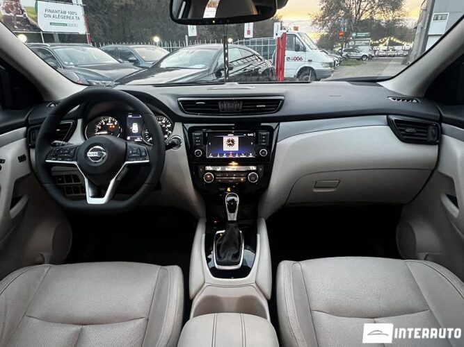 Nissan Rogue 39 interauto-car