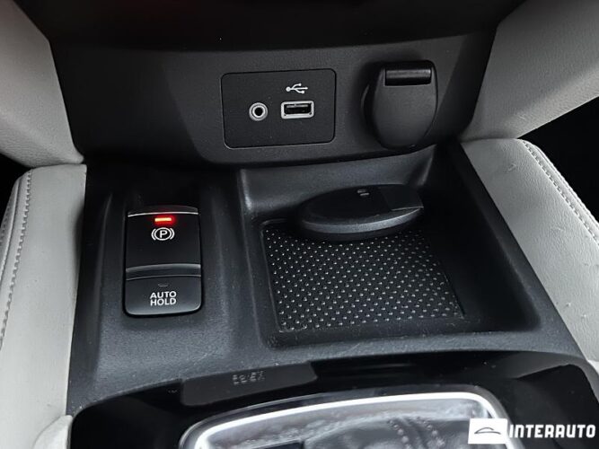 Nissan Rogue 44 interauto-car