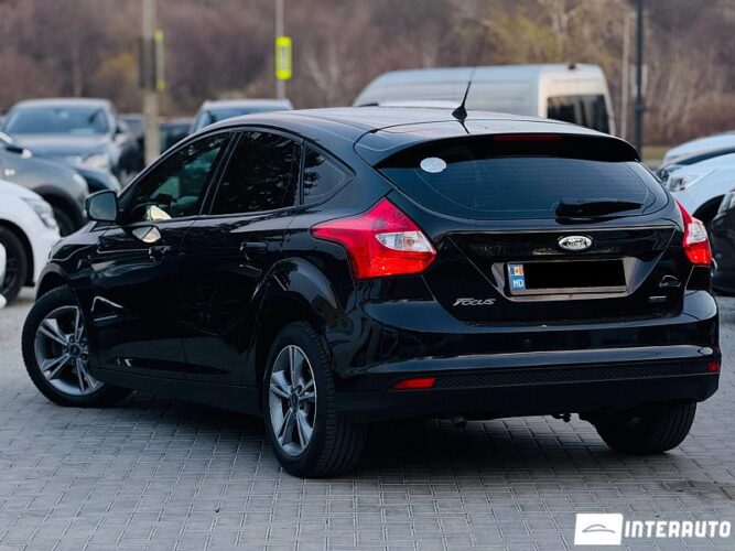 Ford Focus 31 interauto-car