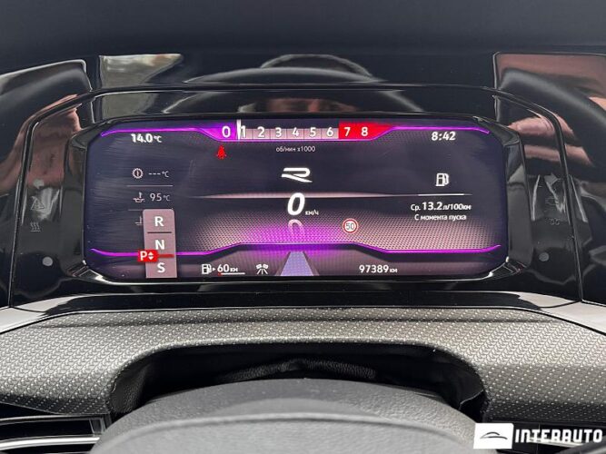 Volkswagen Golf R 46 interauto-car