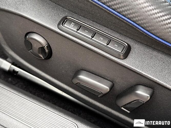 Volkswagen Golf R 53 interauto-car