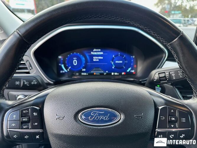 Ford Kuga 41 interauto-car