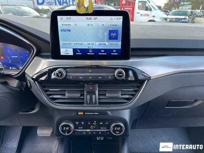 Ford Kuga 42 interauto-car