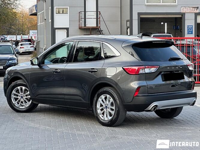 Ford Kuga 34 interauto-car