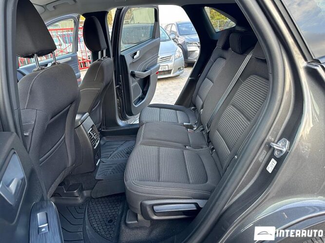 Ford Kuga 37 interauto-car