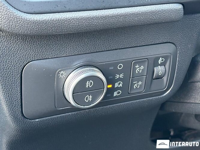 Ford Kuga 46 interauto-car