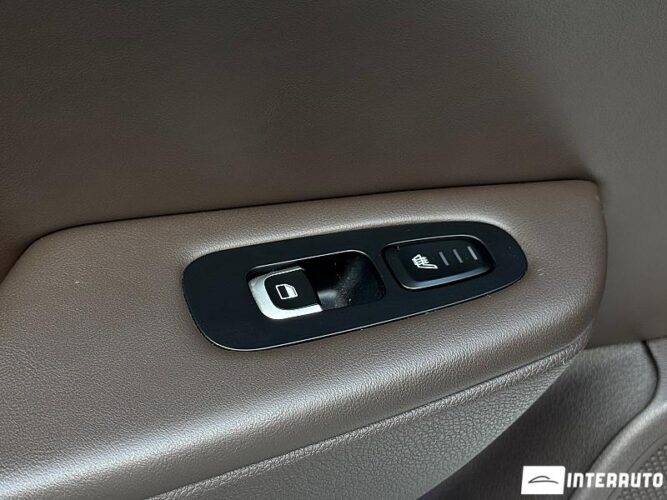 Kia Stinger 41 interauto-car