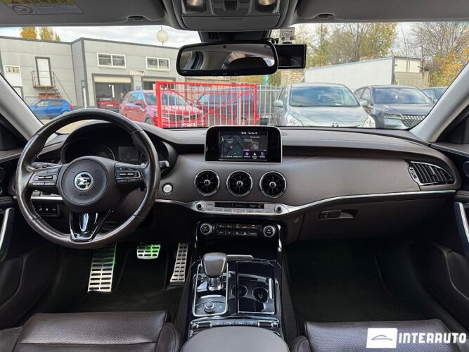 Kia Stinger 36 interauto-car