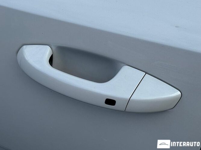 Kia Stinger 47 interauto-car