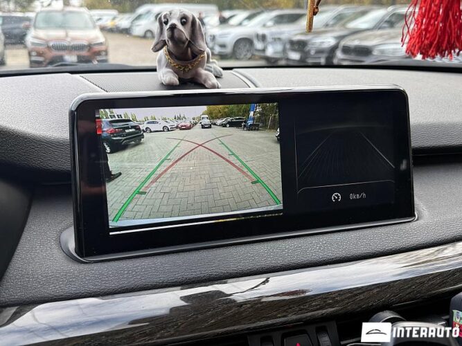 BMW X5 4.0D 43 interauto-car