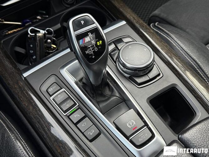BMW X5 4.0D 45 interauto-car