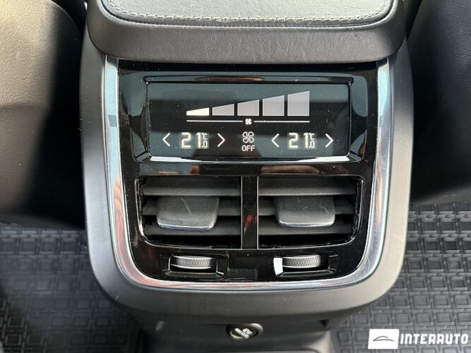 Volvo XC 90 64 interauto-car