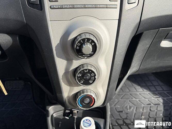 Toyota Yaris 36 interauto-car