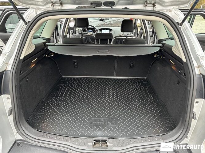 Ford Focus 46 interauto-car